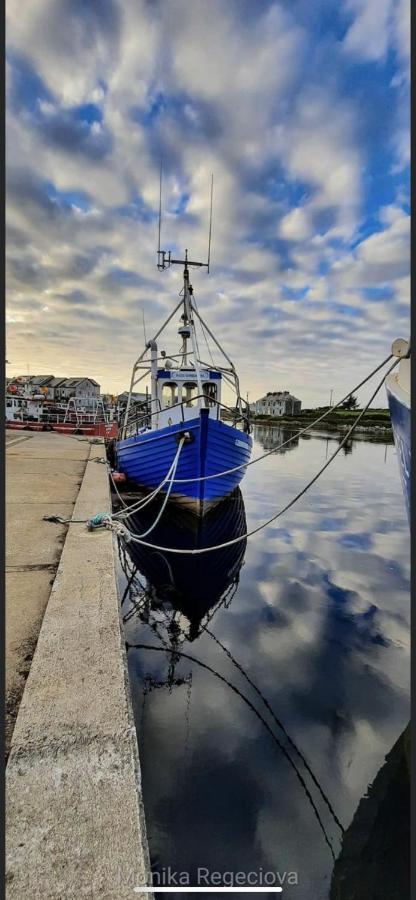Seascape On The Edge Of Town: 4 Beds All Ensuite. Belmullet Kültér fotó