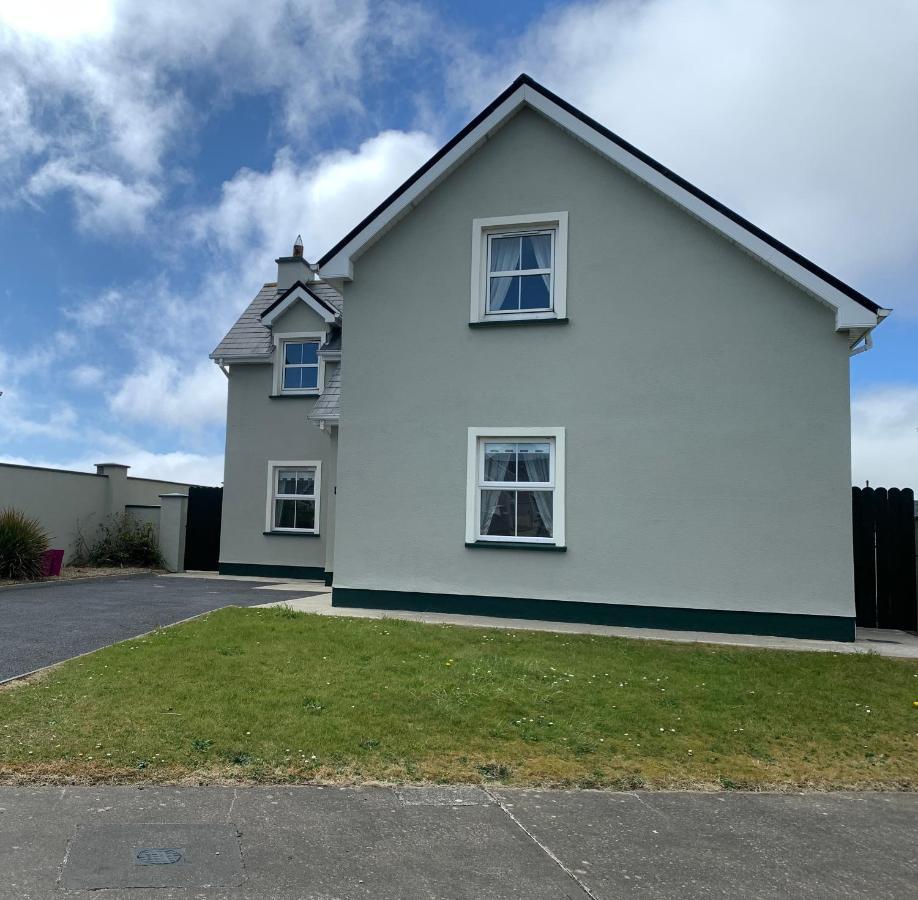 Seascape On The Edge Of Town: 4 Beds All Ensuite. Belmullet Kültér fotó